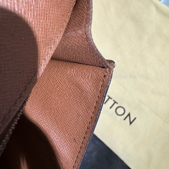 LOUIS VUITTON Monogram Porte Envelope Clutch Bag - Picture 12 of 12